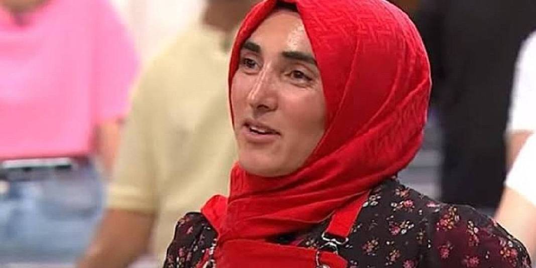 MasterChef’in en doğal ismiydi! Ayşe Ekiz yeni hayatına ilk adımı atıyor: O haber sevenlerini havalara uçurdu 3